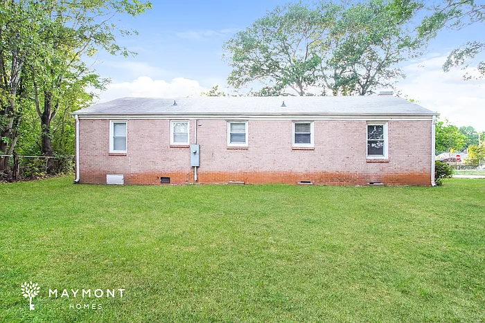 608 S Fairfield Rd — Photo 14