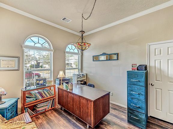 5th image of 4722 Autumn Pine Ln