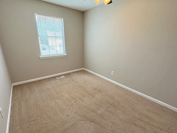 5404 Grand Lake Cres — Photo 17