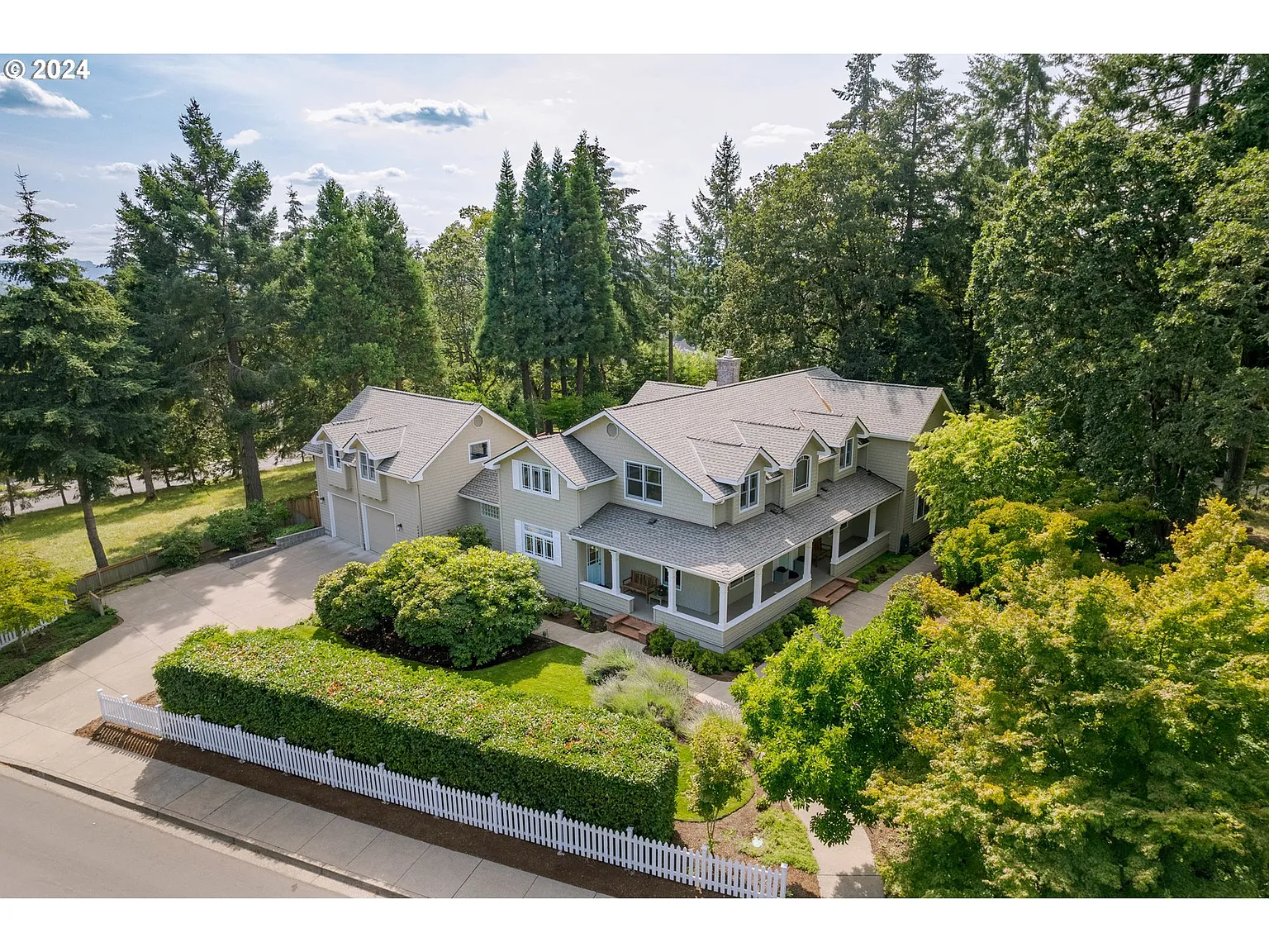 2449 Lasater Blvd photo 1