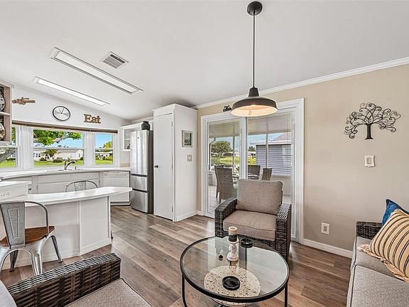 2nd image of 830 SEABROOKE DRIVE