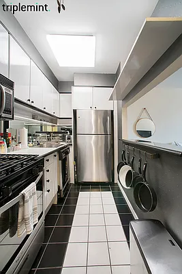 Rented by Triplemint | media 22