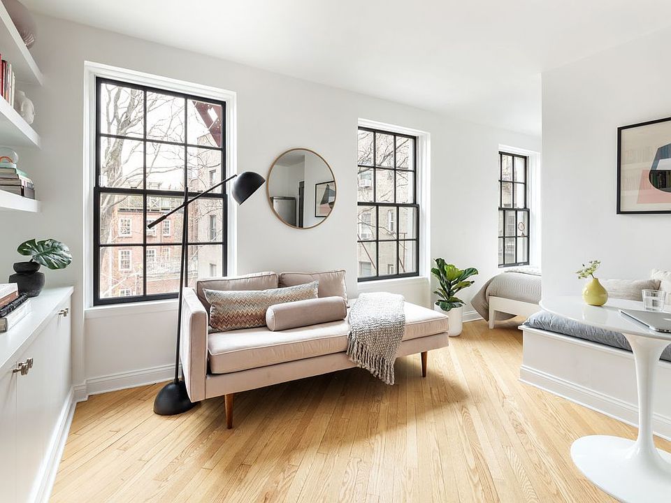 1st image of 5 Charles St APT 4R