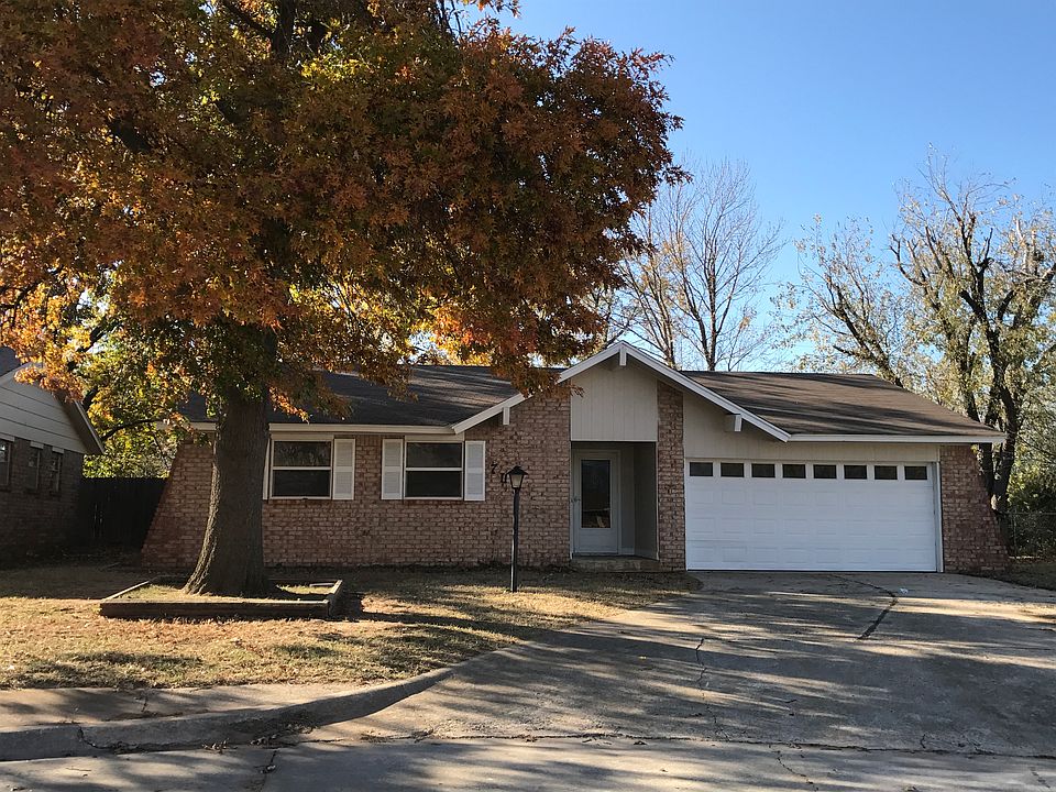 1st image of 702 Glenwood Dr