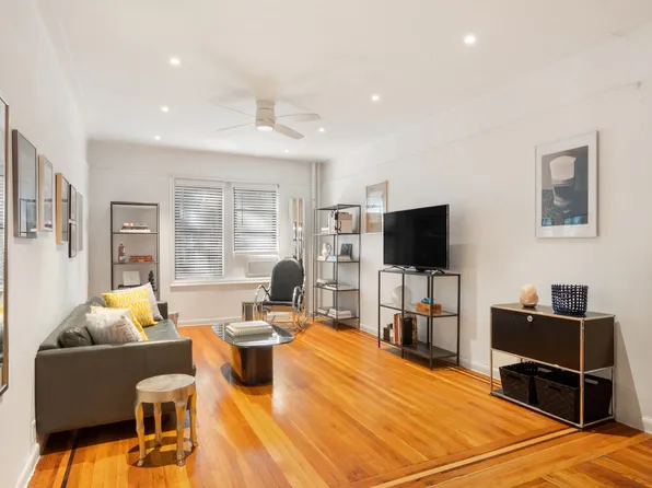 504 Grand Street image 2 of 8