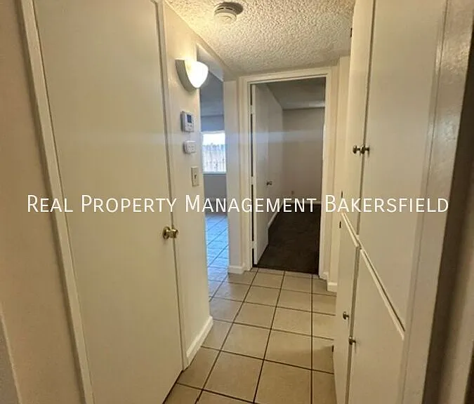 1015 Pacific St #D — Photo 12