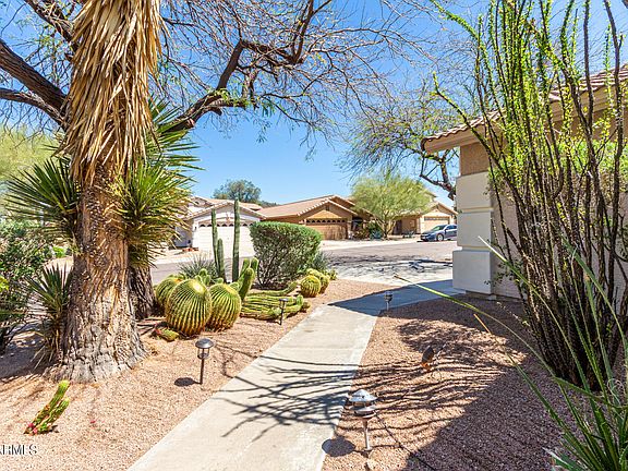 5th image of 2201 E PARAISO Drive