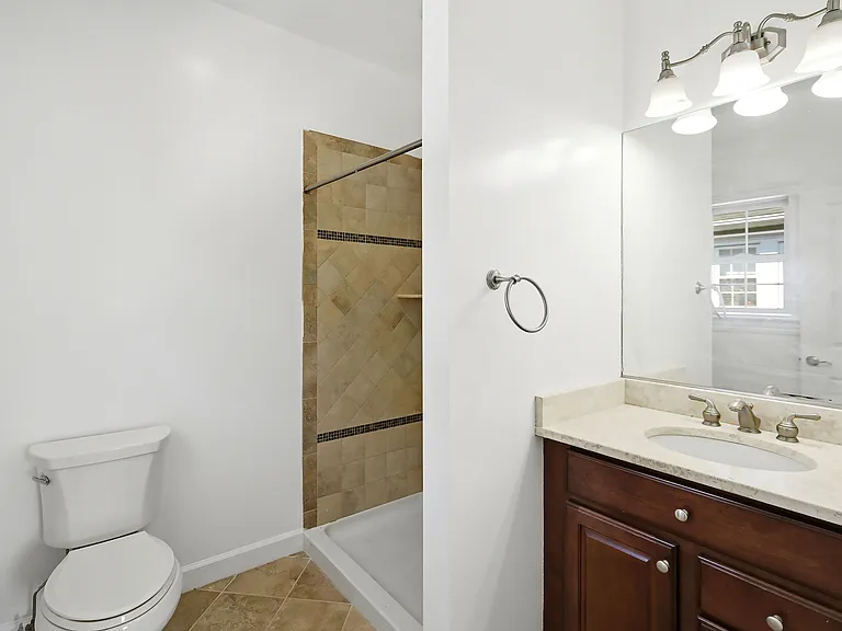 90 Terrace Ave #1 — Photo 11