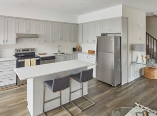 401 Ralph Hennessy Ave #RRH507, Ottawa, ON K1X 0E4