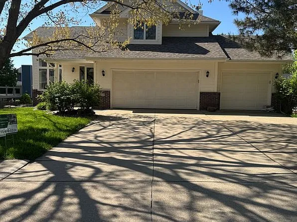 3444 Scenic Vista Dr, West Des Moines, IA 50265