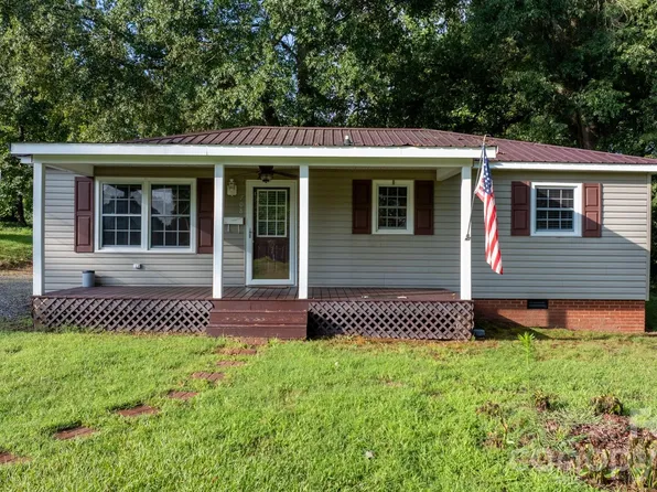 708 E Klutz St, Maiden, NC 28650