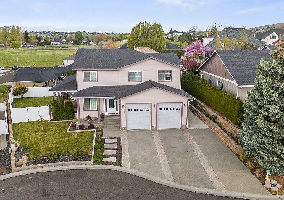 1st image of 616 Jade Pl