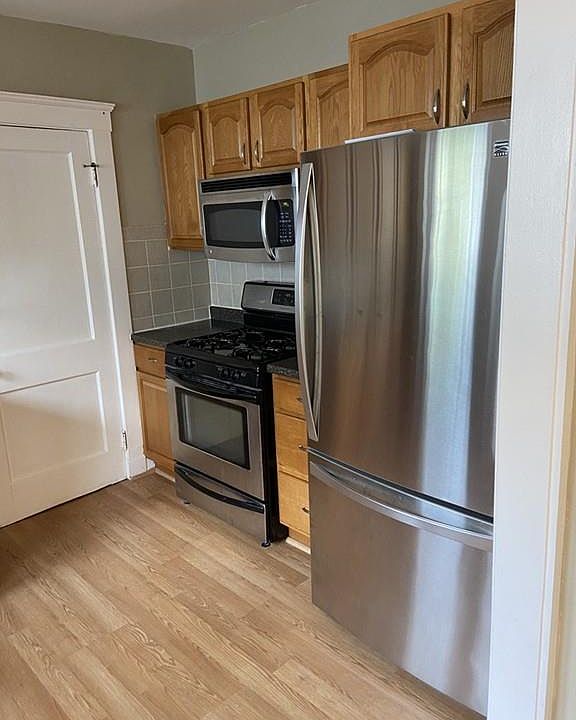 1st image of 34 Rock Ave Floor 2