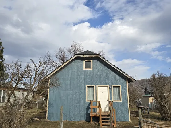 303 Donald St, Wallowa, OR 97885