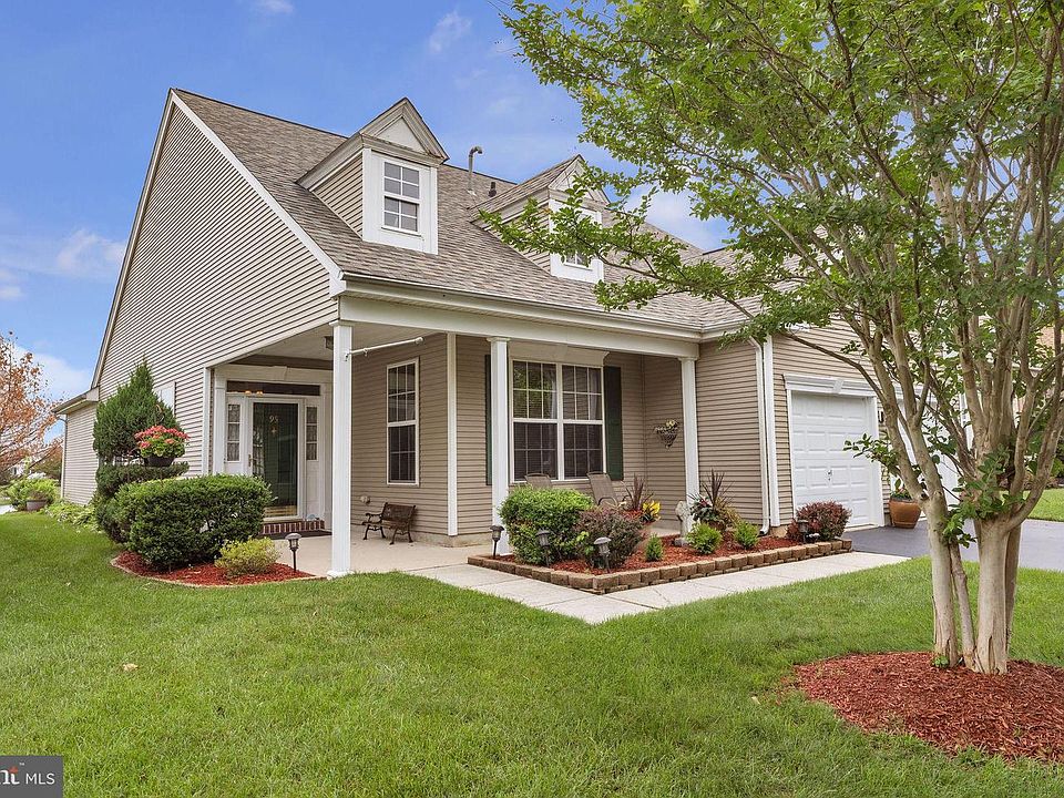 1st image of 95 Minuteman Cir