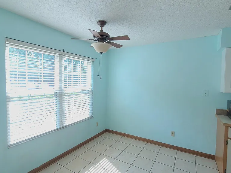 840 Center Ave #29 — Photo 5