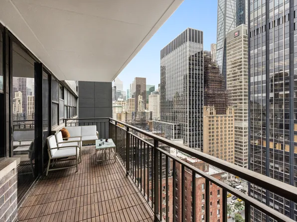 112 West 56th Street image 2 of 7