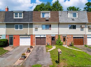 210 Chrystal Drive, Maybrook, NY 12543