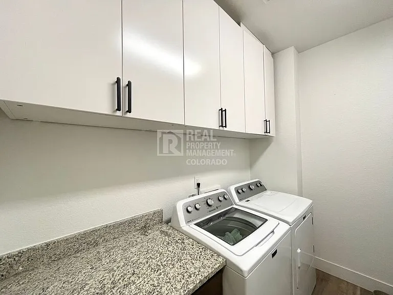 19602 E Sunset Cir — Photo 17