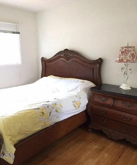 bedroom1