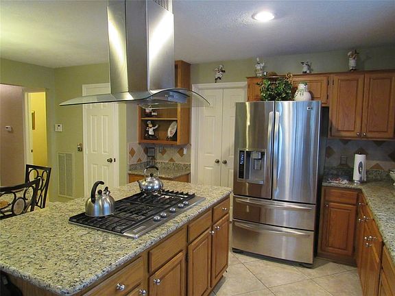 2nd image of 10310 Minturn Ln