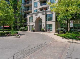 28 William Carson Cres #302, Toronto, ON M2P2H1
