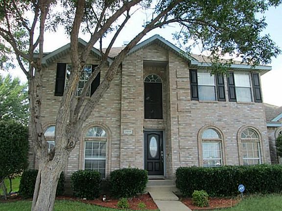 2nd image of 2817 Kingswood Dr