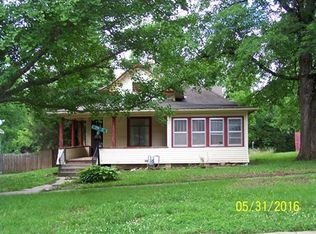 116 S 7th St, Fredonia, KS 66736