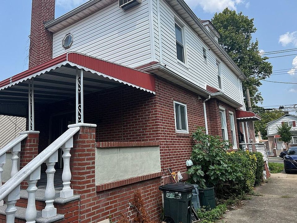 2nd image of 2246 E 74th St Floor 1
