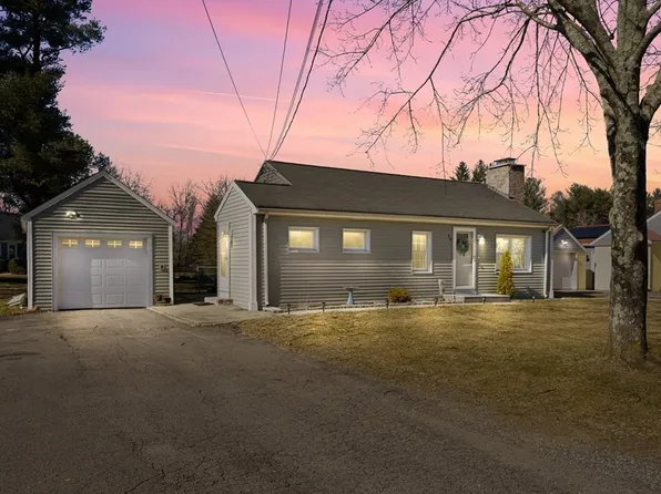 30 Mellen St, Hopedale, MA 01747