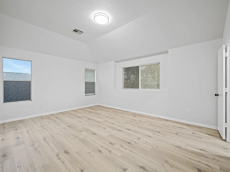 19606 Narcissus Brook Ln — Photo 25