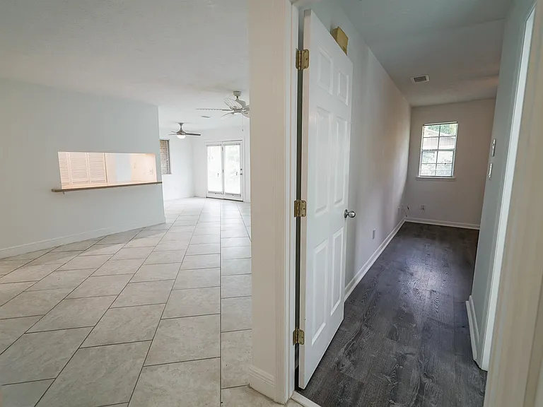 251 S Villas Ct #A — Photo 12