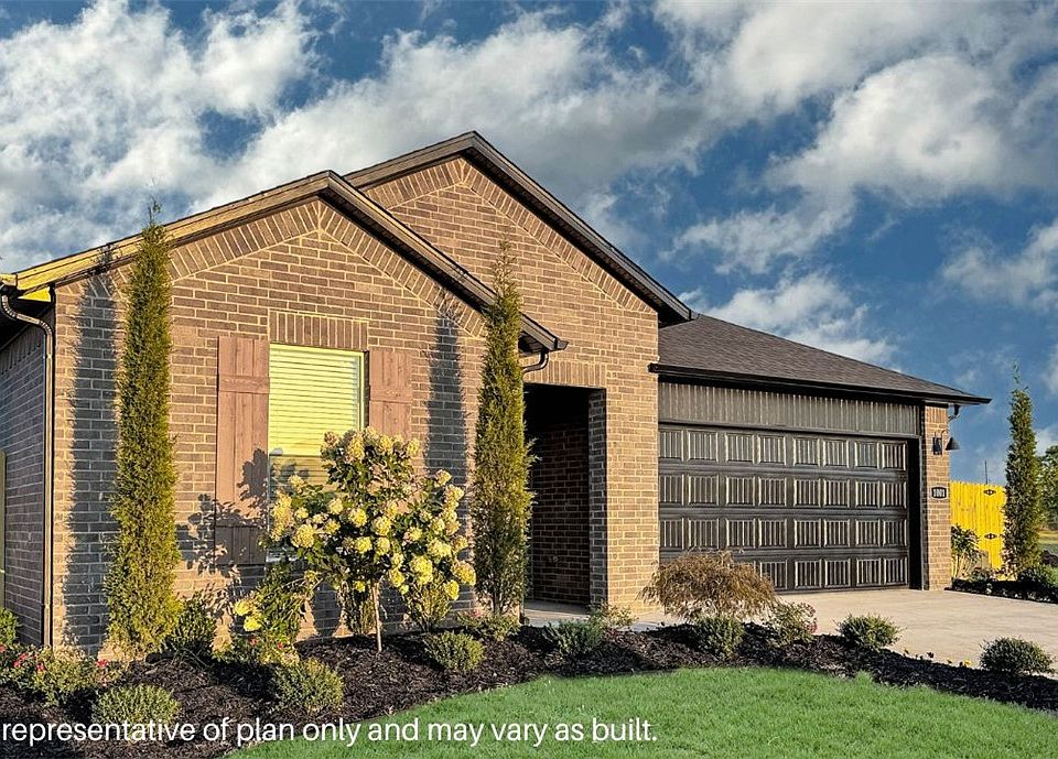 1st image of 1001 Thornwood Pl