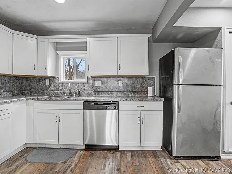 26 S Urbana Ave — Photo 8