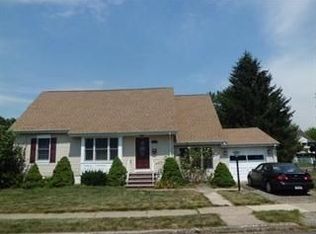 6 Roy Ct, Clifton, NJ 07012