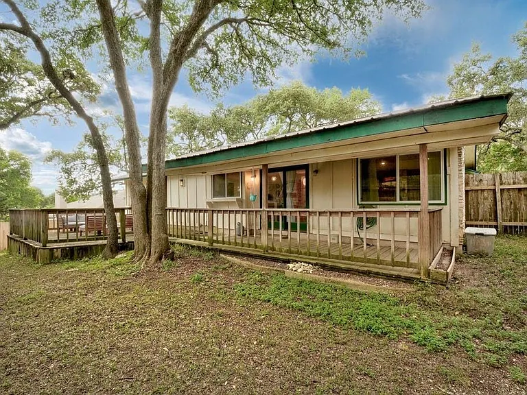 2710 Deeringhill Dr — Photo 5