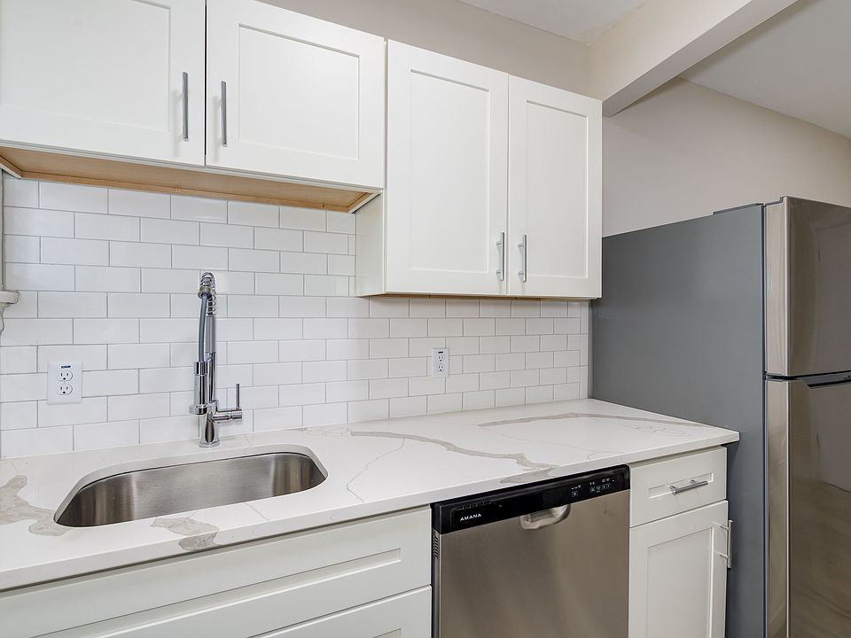 1st image of 4220 Hereford St #1N