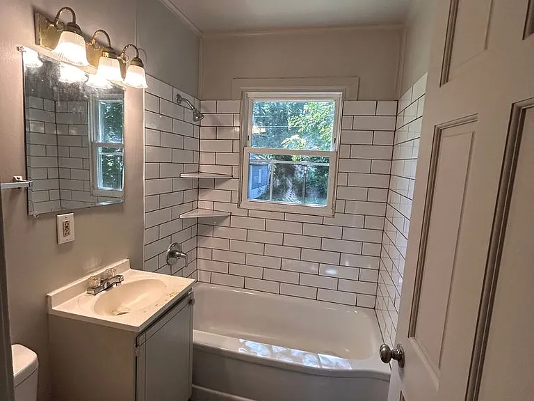 4500 Plaza Dr — Photo 7