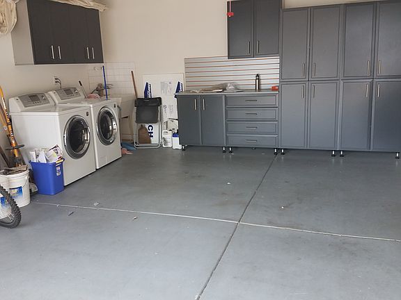 2nd image of 2939 San Luis St