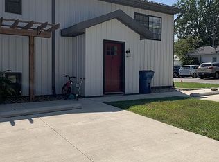 207 Crystal Valley Dr, Middlebury, IN 46540