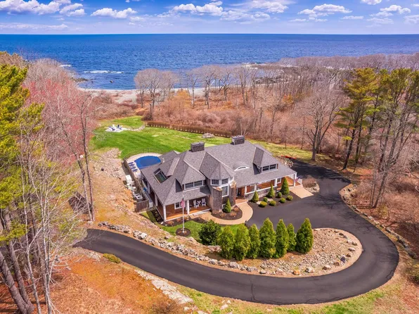 1 Cove Road, York, ME 03902