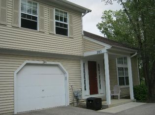 285 Butternut Ln, Streamwood, IL 60107