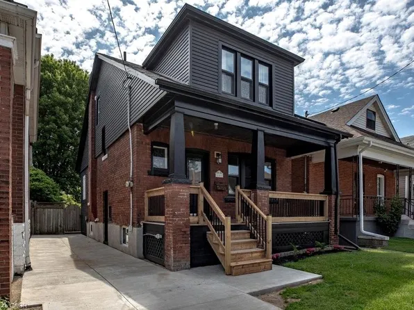 106 Grosvenor Ave N, Hamilton, ON L8L 7S6