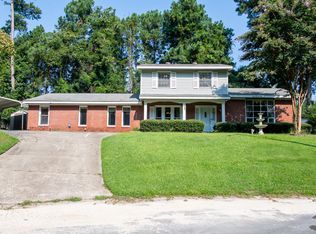 630 Edgehill Rd, Fayetteville, NC 28314