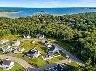 2 Marthas Vineyard Dr, Mattapoisett, MA 02739