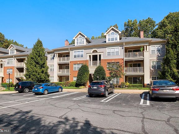 2nd image of 135 Timberbrook Ln APT 302