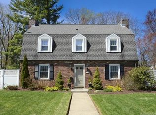 71 Wardwell Rd, West Hartford, CT 06107