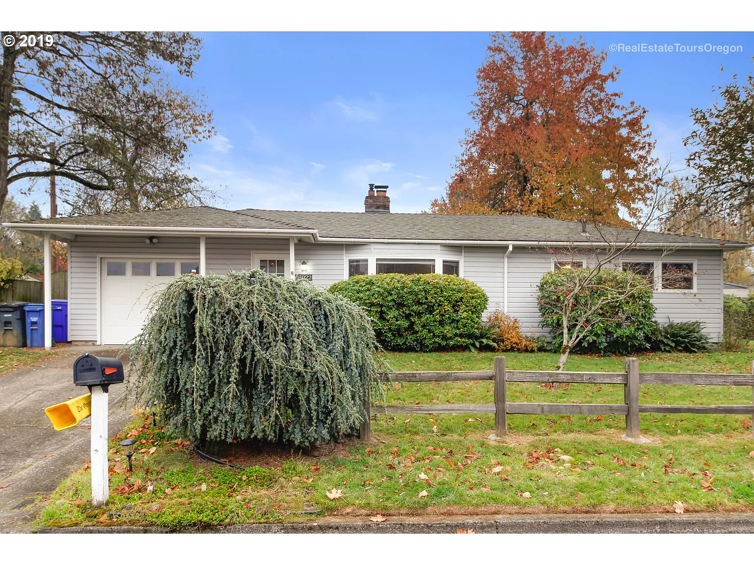 18022 SE Lincoln St photo 1