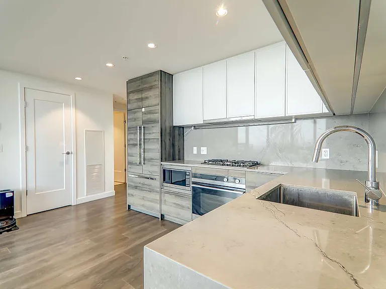 1045 Austin Ave #220 — Photo 30