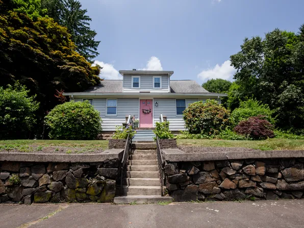 15 High Street, Wallingford, CT 06492